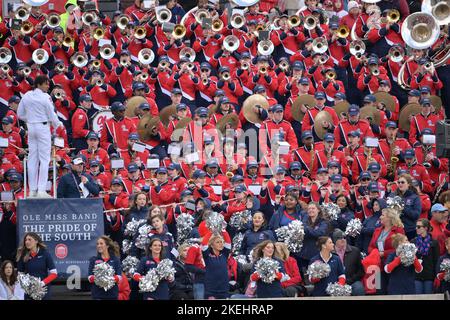 Oxford, MS, USA. 12. Nov, 2022. Während des Vorspiels zwischen der University of Mississippi Rebels und der University of Alabama Crimson Tide im Vaught Hemingway Stadium in Oxford, MS. Alabama schlug Ole Miss, 30-24. Patrick Green/CSM/Alamy Live News Stockfoto