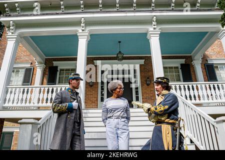 Newport News Virginia, Lee Hall Mansion, Besucher reisen Reise touristischer Tourismus Wahrzeichen Kultur Kultur Kultur, Urlaub Gruppe Menschen Person Stockfoto