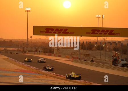 Bahrain, Bahrain. 12.. November 2022. BAHRAIN, SAKHIR, Bahrain International Circuit, 12. November 2022: Impression - Rundlaufansicht im Sonnenuntergang, Quelle: SPP Sport Pressefoto. /Alamy Live News Stockfoto