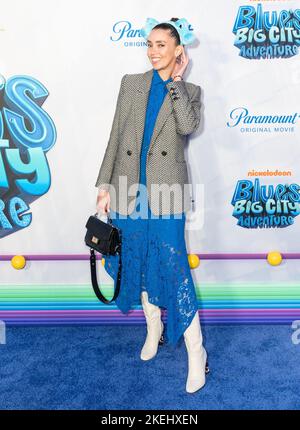 New York, Usa. 12.. November 2022. Thania Peck nimmt an der Premiere von Blue's Big City Adventure am Regal Union Square Teil (Foto: Lev Radin/Pacific Press) Quelle: Pacific Press Media Production Corp./Alamy Live News Stockfoto