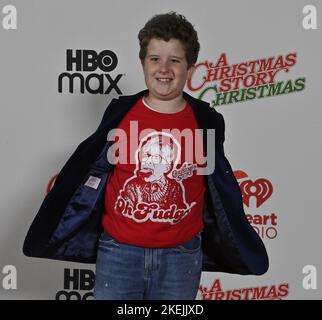 Los Angeles, Usa. 12.. November 2022. Das Darstellermitglied Davis Murphy nimmt am Samstag, den 12. November 2022, an der Premiere der Film-Familienkomödie „A Christmas Story Christmas“ im Gene Autry Museum im Griffith Park in Los Angeles Teil. Storyline: Folgt dem inzwischen erwachsenen Ralphie, als er in das Haus in der Cleveland Street zurückkehrt, um seinen Kindern ein magisches Weihnachtsfest zu schenken, wie es er als Kind hatte, um sich wieder mit Freunden aus der Kindheit zu verbinden und den Tod seines alten Mannes zu versöhnen. Foto von Jim Ruymen/UPI Credit: UPI/Alamy Live News Stockfoto