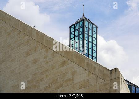 Das Musée d'Art Moderne Grand-Duc Jean, oder Mudam, ist Luxemburgs Museum für moderne Kunst. Es befindet sich auf dem Gelände des Fort Thüngen. Stockfoto