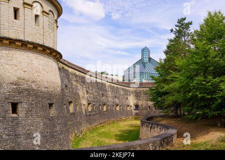 Das Musée d'Art Moderne Grand-Duc Jean, oder Mudam, ist Luxemburgs Museum für moderne Kunst. Es befindet sich auf dem Gelände des Fort Thüngen. Stockfoto