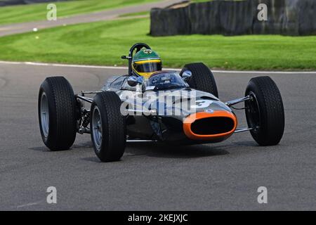 Philipp Buhofer, BRM P261, Graham Hill Feier, ein viel gefeierter und charismatischer Formel-1-Weltmeister, gewann vor 60 Jahren seinen ersten F1-Titel Stockfoto