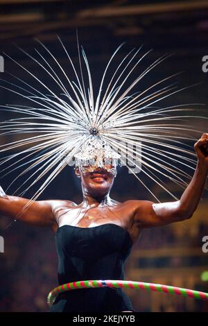 Grace Jones tritt in der Nacht der Proms in Gelredome Arnhem Holland vvbvanbree Fotografie auf Stockfoto