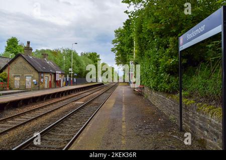 Stocksmoor Railway Station, eine Haltestelle auf der Penistone Line südlich von Huddersfield Stockfoto