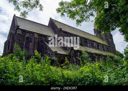 St. Paul's Church Denholme, bevor sie zu einem Heim umgewandelt wird. Stockfoto