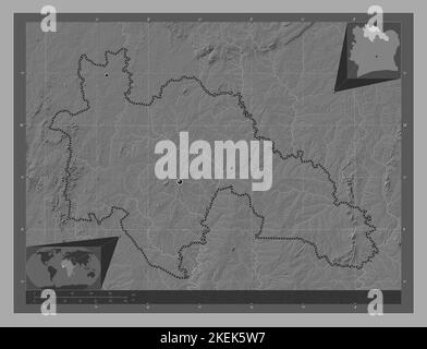 Savanes, Bezirk Cote d'Ivoire. Bilevel-Höhenkarte mit Seen und Flüssen. Standorte der wichtigsten Städte der Region. Ecke Zusatzposition ma Stockfoto