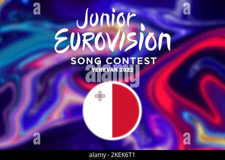 Junior Eurovision 2022, Armenisch Junior Eurovision in Jerewan, Teilnehmer aus Malta Hintergrund Eurovision mit Malta Flagge. Stockfoto