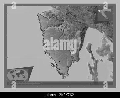 Istarska, Grafschaft Kroatien. Höhenkarte in Graustufen mit Seen und Flüssen. Standorte der wichtigsten Städte der Region. Karten für zusätzliche Eckposition Stockfoto