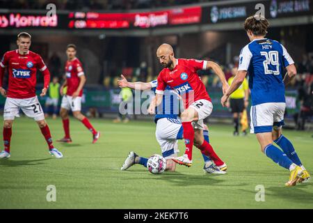 Silkeborg, Dänemark. 12.. November 2022. Robert Gojani (22) von Silkeborg, GESEHEN WÄHREND des Superliga-Spiels 3F zwischen Silkeborg IF und Lyngby Boldklub im Jysk Park in Silkeborg. (Foto: Gonzales Photo/Alamy Live News Stockfoto