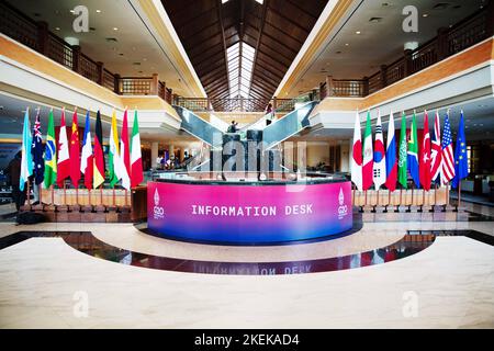 Bali. 13.. November 2022. Dieses Foto vom 13. November 2022 zeigt eine Innenansicht des Medienzentrums für den bevorstehenden 17. Group of 20 (G20) Summit in Bali, Indonesien. Quelle: Wang Yiliang/Xinhua/Alamy Live News Stockfoto