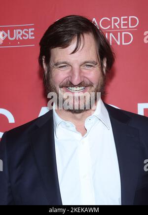 Beverly Hills, Ca. 12.. November 2022. William Mapother bei der Weltpremiere von On Sacred Ground während des Red National International Film Festival im Fine Arts Theatre in Beverly Hills, Kalifornien, am 12. November 2022. Quelle: Saye Sadou/Media Punch/Alamy Live News Stockfoto