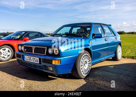 1994 Lancia Delta HF integrale ‘L135 OSA’ auf der Poster Cars & Supercars Assembly im Bicester Heritage Center zu sehen. Stockfoto