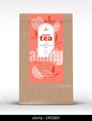 Craft Paper Bag mit Obst und Beeren Tee Label. Realistisches Vektor-Beutel Verpackungsdesign Layout. Moderne Typografie, handgezeichnete Wassermelone und Blätter Stock Vektor