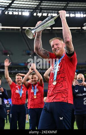 Ben Stokes, Englands, feiert den Sieg beim Weltcup-Finale T20 auf dem Melbourne Cricket Ground, Melbourne. Bilddatum: Sonntag, 13. November 2022. Stockfoto