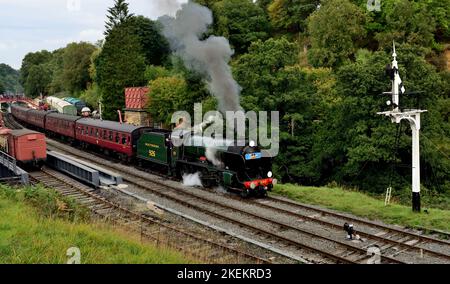 Southern Railway Schools Klasse Lokomotive Nr. 926 Repton am Bahnhof Goathland, North Yorkshire Moors Railway. Stockfoto