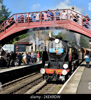 Southern Railway Schools Klasse Lokomotive Nr. 926 Repton am Bahnhof Goathland, North Yorkshire Moors Railway. Stockfoto