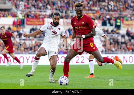 Rom, Italien. 13.. November 2022. Tammy Abraham von AS Roma beim Spiel der Serie A zwischen Roma und Turin im Stadio Olimpico, Rom, Italien, am 13. November 2022. Kredit: Giuseppe Maffia/Alamy Live Nachrichten Stockfoto