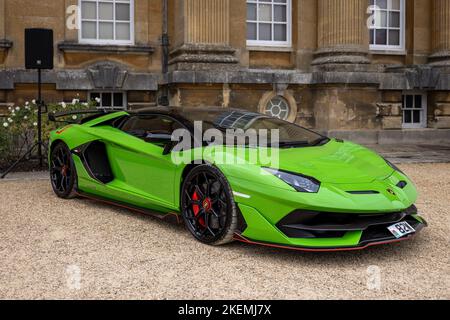 2020 Lamborghini Aventador SVJ LP 770-4 ‘82W’ wird auf der Concours d’Elégance Motorshow im Blenheim Palace am 4.. September 2022 ausgestellt Stockfoto