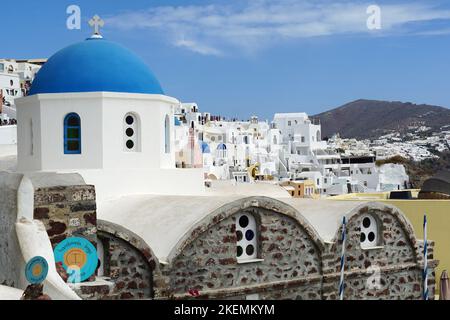 Orthodoxe Kirche Panagia Agion Panton, Oia oder Ia, (Pano Meria), Santorin, Griechenland, Europa Stockfoto