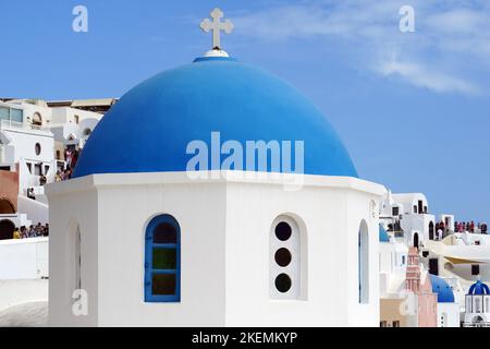 Orthodoxe Kirche Panagia Agion Panton, Oia oder Ia, (Pano Meria), Santorin, Griechenland, Europa Stockfoto