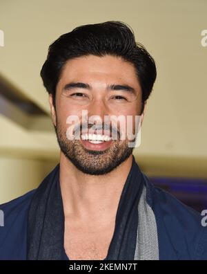Remington Hoffman bei der Ankunft an den Tagen unseres Lebens Day of Days 2022 Fan Event im J.W. Marriott at LA LIVE in Los Angeles, CA am 12. November 2022. © Janet Gough / AFF-USA.COM Stockfoto