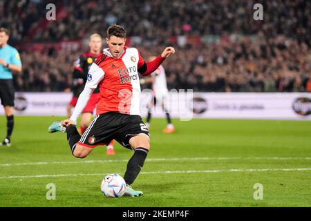 Rotterdam - Santiago Gimenez von Feyenoord während des Spiels zwischen Feyenoord und Excelsior im Stadion Feijenoord De Kuip am 13. November 2022 in Rotterdam, Niederlande. (Box-to-Box-Bilder/Yannick Verhoeven) Stockfoto