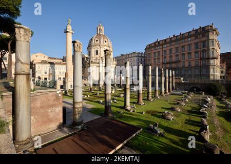 Italien, Rom, Trajan Forum, Basilika Ulpia und Trajans Kolumne Stockfoto