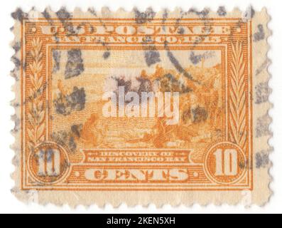 USA - 1913: Eine 10 Cent orange-gelbe Briefmarke, die die Entdeckung der Bucht von San Francisco, Ausgabe der Panama-Pazifik-Ausstellung darstellt. Die Panama-Pacific International Exposition war eine Weltausstellung, die vom 20. Februar bis 4. Dezember 1915 in San Francisco, Kalifornien, USA, stattfand. Das erklärte Ziel war es, die Fertigstellung des Panamakanals zu feiern, aber es wurde in der Stadt weithin als Gelegenheit gesehen, seine Erholung nach dem Erdbeben von 1906 zu präsentieren Stockfoto