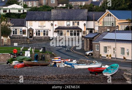 Dorf Moelfre an der östlichen Küste Isle of Anglesey, North Wales Großbritannien, Sommer Stockfoto