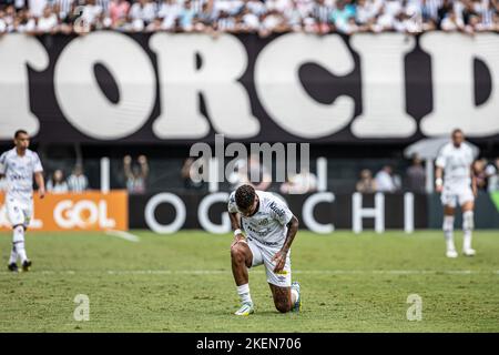 Santos, Brasilien. 13.. November 2022. SP - Santos - 11/13/2022 - BRASILEIRO A 2022, SANTOS X FORTALEZA - Nathan Spieler von Santos während eines Spiels gegen Fortaleza im Vila Belmiro Stadion für die brasilianische Meisterschaft A 2022. Foto: Raul Baretta/AGIF/Sipa USA Quelle: SIPA USA/Alamy Live News Stockfoto