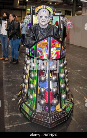 Birmingham, Großbritannien, 13.. November 2022. Öffentlichkeit in Cosplay während der MCM Birmingham Comic Con – einer Popkultur-Veranstaltung, die an diesem Sonntag im National Exhibition Centre, Birmingham stattfindet. Quelle: Lu-Photography/Alamy Live News Stockfoto