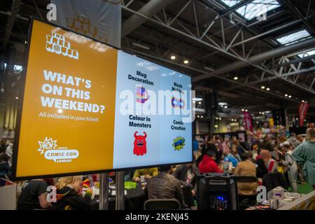 Birmingham, Großbritannien, 13.. November 2022. Öffentlichkeit in Cosplay während der MCM Birmingham Comic Con – einer Popkultur-Veranstaltung, die an diesem Sonntag im National Exhibition Centre, Birmingham stattfindet. Quelle: Lu-Photography/Alamy Live News Stockfoto