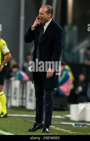 Turin, Italien. 13.. November 2022. Massimiliano Allegri, Trainer des FC Juventus, reagiert während des Fußballspiels der Serie A zwischen dem FC Juventus und der SS Lazio im Juventus-Stadion in Turin (Italien) am 13.. November 2022. Foto Federico Tardito/Insidefoto Kredit: Insidefoto di andrea staccioli/Alamy Live News Stockfoto