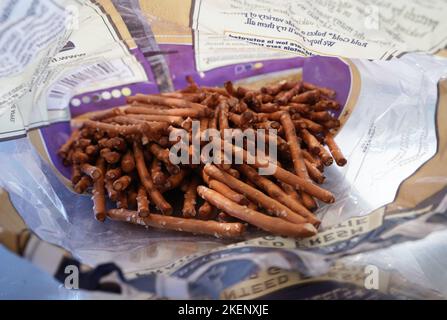 Brezeln in einer Tasche. Stockfoto