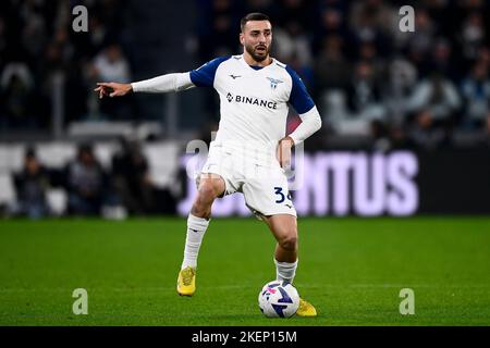 Turin, Italien. 13. November 2022. Mario Gila von der SS Lazio in Aktion während der Serie A Fußballspiel zwischen Juventus FC und SS Lazio. Kredit: Nicolò Campo/Alamy Live Nachrichten Stockfoto