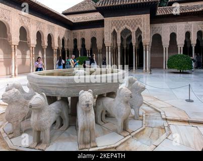 Der Löwenbrunnen, Alhambra, Granada, Spanien Stockfoto