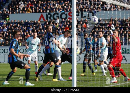 Bergamo, Italien. 13.. November 2022. Italy, Bergamo, 13. November 2022: Jose? Palomino (Atalanta-Verteidiger) eigenes Tor bei 61' während des Fußballspiels ATALANTA vs FC INTER, Serie A Tim 2022-2023 day15 Gewiss Stadium (Foto von Fabrizio Andrea Bertani/Pacific Press/Sipa USA) Kredit: SIPA USA/Alamy Live News Stockfoto