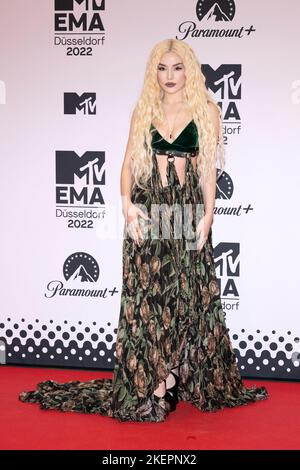 AVA Max kommt während der MTV Europe Music Awards 2022 am 13. November 2022 in Düsseldorf in die Nachtresidenz. Foto von David Niviere/ABACAPRESS.COM Stockfoto