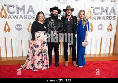 09. November 2022 - Nashville, Tennessee; USA - EVERETTE kommt zu den jährlichen CMA Awards 56., die in der Bridgestone Arena in der Innenstadt von Nashville stattgefunden haben. Copyright 2022 Jason Moore. (Bild: © Jason Moore/ZUMA Press Wire) Stockfoto