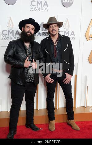 09. November 2022 - Nashville, Tennessee; USA - EVERETTE kommt zu den jährlichen CMA Awards 56., die in der Bridgestone Arena in der Innenstadt von Nashville stattgefunden haben. Copyright 2022 Jason Moore. (Bild: © Jason Moore/ZUMA Press Wire) Stockfoto
