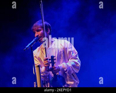 Verona, Italien. 12.. November 2022. Andrea Casta während ANDREA CASTA - THE SPACE VIOLIN - VISUAL CONCERT, Ital artist Theather show in Verona, Italy, November 12 2022 Credit: Independent Photo Agency/Alamy Live News Stockfoto
