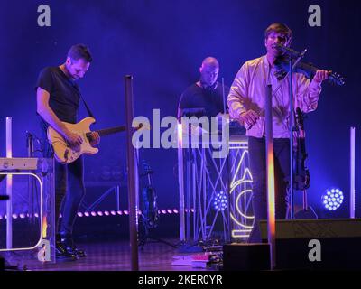 Verona, Italien. 12.. November 2022. Andrea Casta während ANDREA CASTA - THE SPACE VIOLIN - VISUAL CONCERT, Ital artist Theather show in Verona, Italy, November 12 2022 Credit: Independent Photo Agency/Alamy Live News Stockfoto