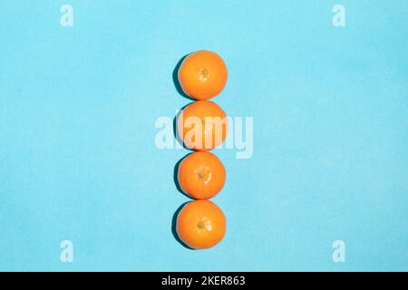 Saftige natürliche Mandarinen bilden den Buchstaben I Stockfoto