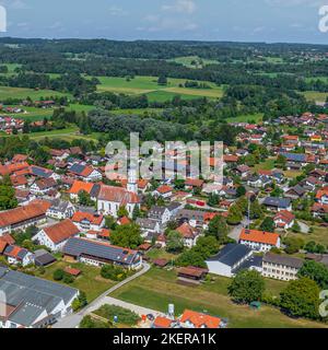 Die Region um Raisting in Bayern, bekannt für ihre Funkerdstation, von oben Stockfoto