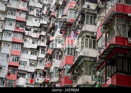 Yick Fat Gebäude. Es ist einer der berühmten Orte, die man in Hongkong besuchen sollte. Stockfoto