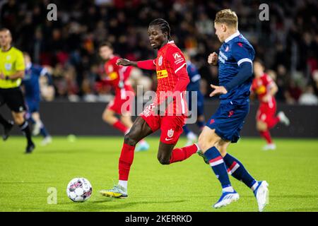 Farum, Dänemark. 13.. November 2022. Mohamed Diomande (10) vom FC Nordsjaelland, gesehen beim Superliga-Spiel 3F zwischen dem FC Nordsjaelland und Aalborg Boldklub rechts im Dream Park in Farum. (Foto: Gonzales Photo/Alamy Live News Stockfoto