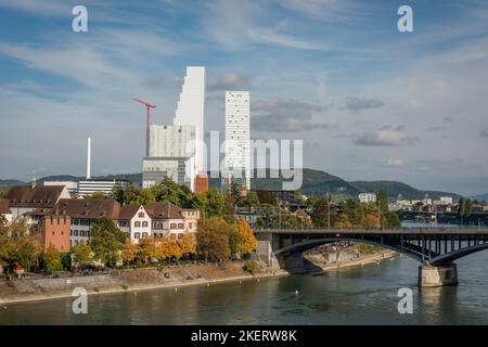 Roche Towers One and Two in Basel, Schweiz Stockfoto