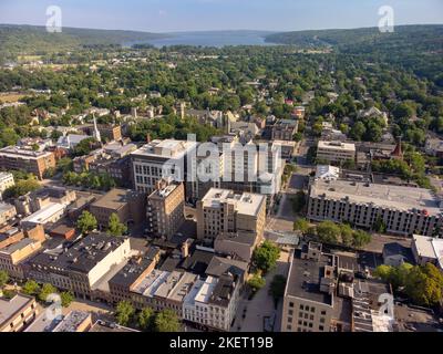 26 2022. Juni, Sommerflugbild am frühen Morgen der Umgebung der Stadt Ithaca, NY, USA Stockfoto